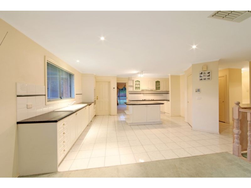 37 Ormonde Road, Ferntree Gully VIC 3156