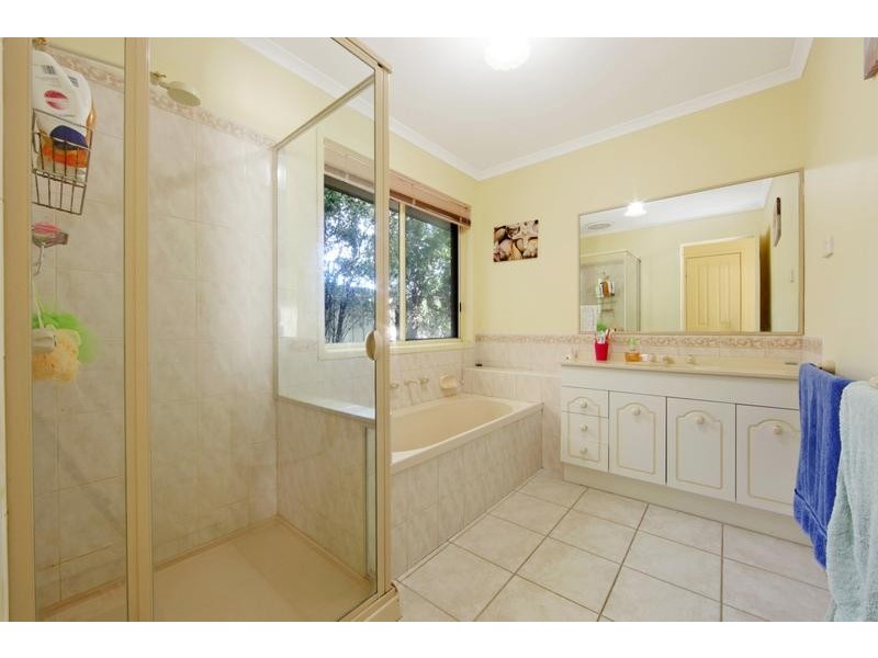 9 Suzana Place, Rowville VIC 3178