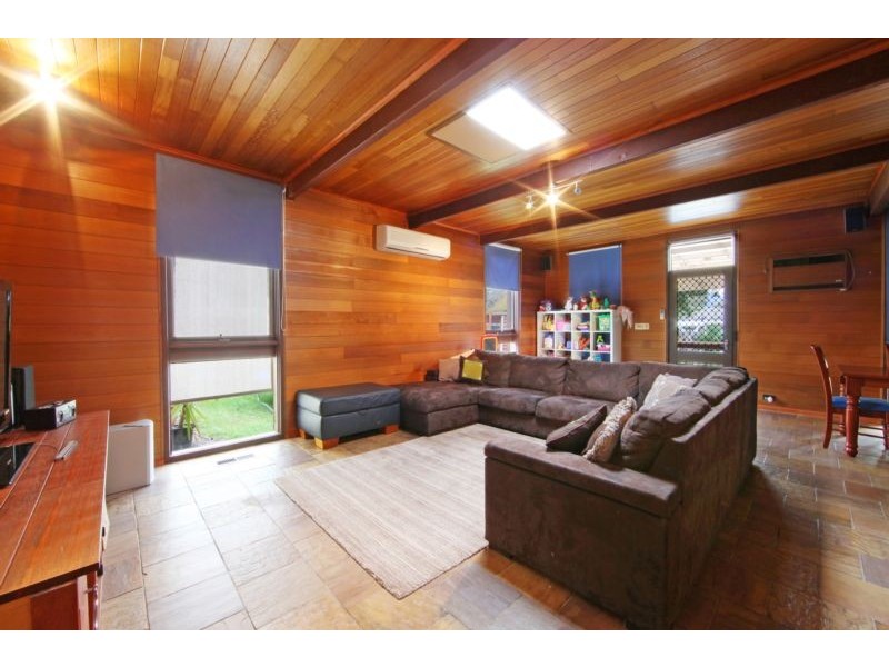 13 Janden Close, Knoxfield VIC 3180