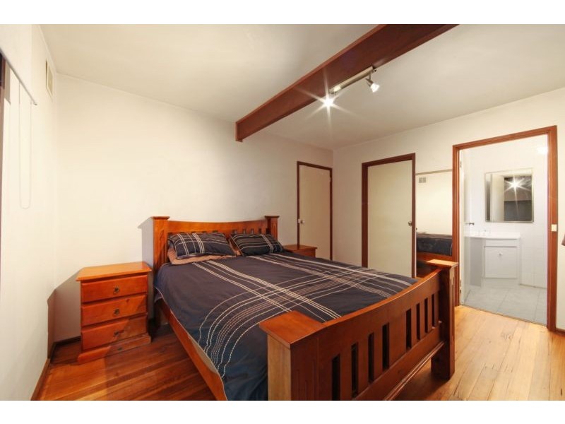 13 Janden Close, Knoxfield VIC 3180