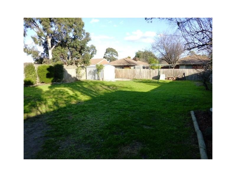 23 Laurel Crescent, Carrum Downs VIC 3201