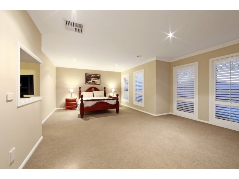 2 Platypus Court, Rowville VIC 3178