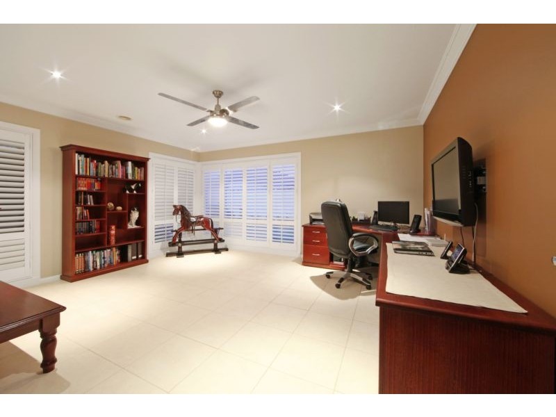 2 Platypus Court, Rowville VIC 3178