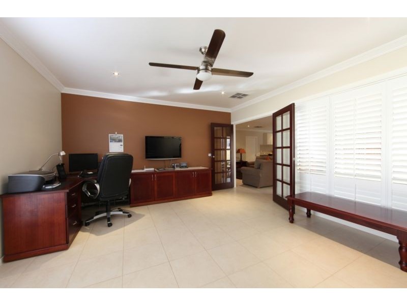 2 Platypus Court, Rowville VIC 3178