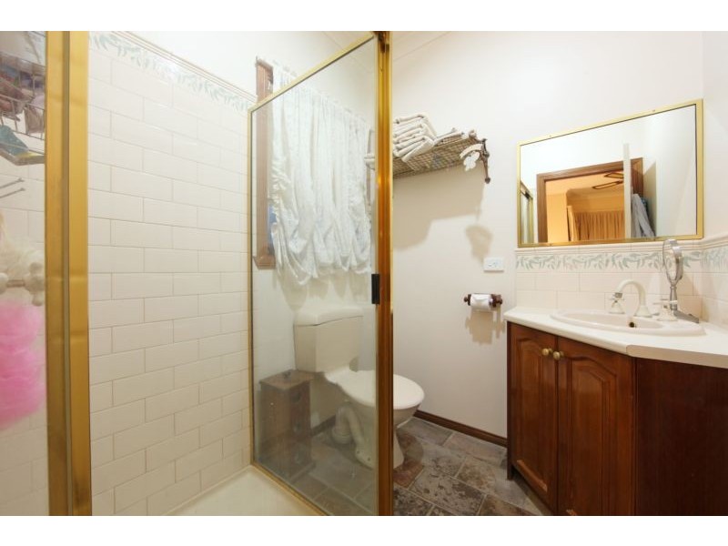 38 Trisha Drive, Rowville VIC 3178