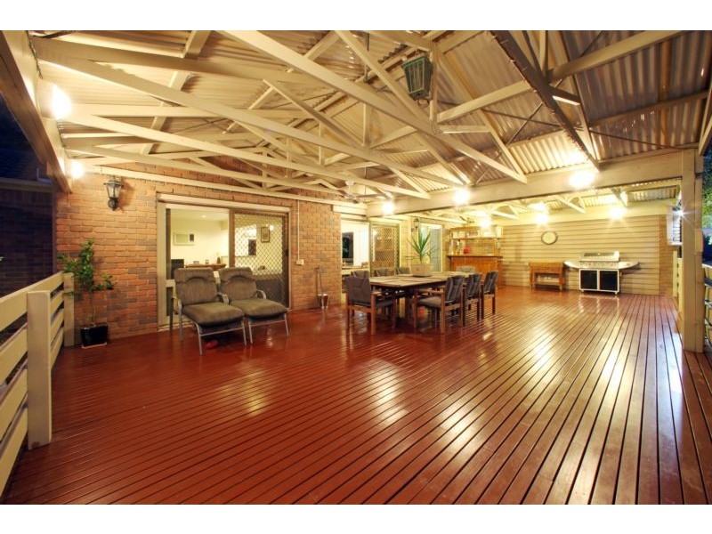 5 Leatherwood Close, Rowville VIC 3178