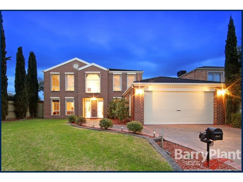 33 Fairway Drive, Rowville VIC 3178