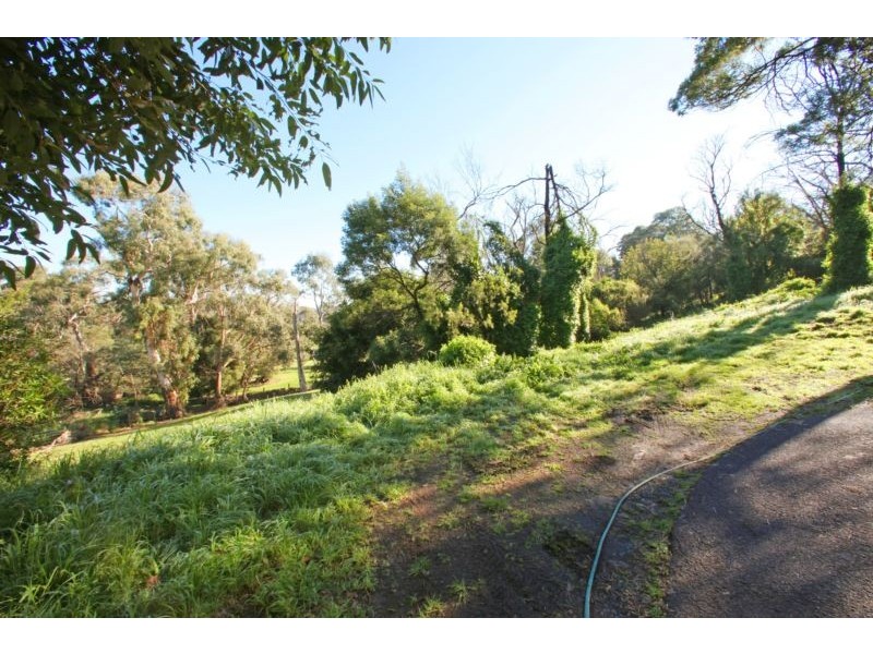 42 Illawara Avenue, Rowville VIC 3178