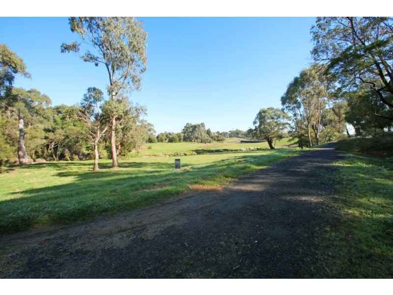 42 Illawara Avenue, Rowville VIC 3178