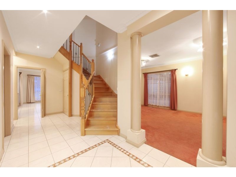 11 Ashbrook Close, Rowville VIC 3178