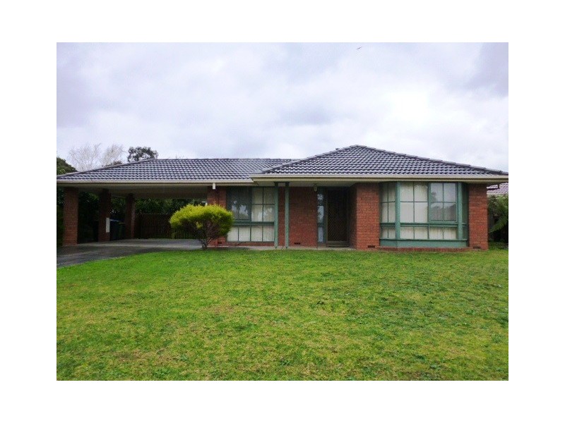 4 Eggleton Rise, Rowville VIC 3178