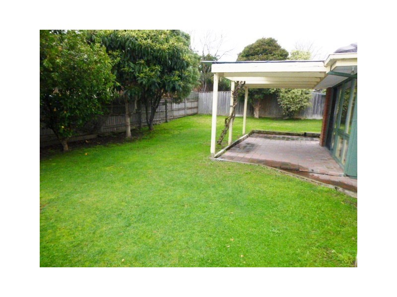 4 Eggleton Rise, Rowville VIC 3178