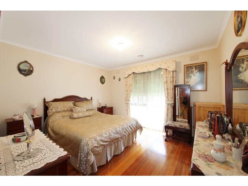 19 Riding Way, Ferntree Gully VIC 3156