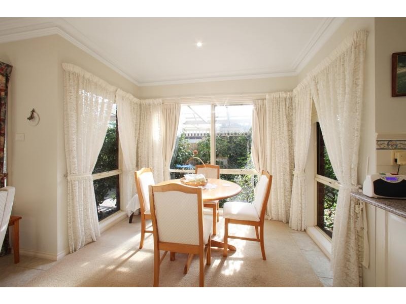 12 Crusoe Drive, Lysterfield VIC 3156