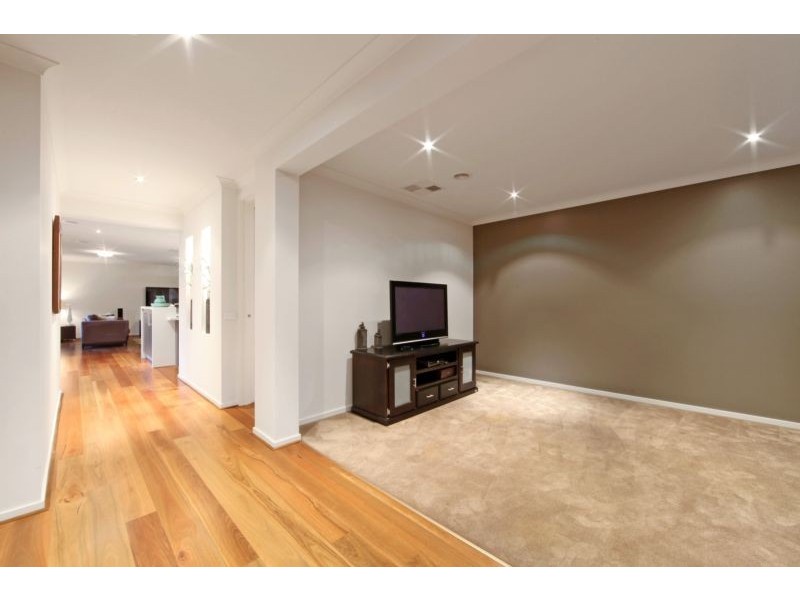 97 Victoria Knox Avenue, Rowville VIC 3178