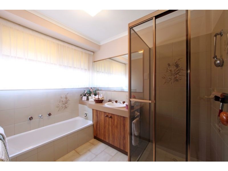 19 Trevena Close, Rowville VIC 3178