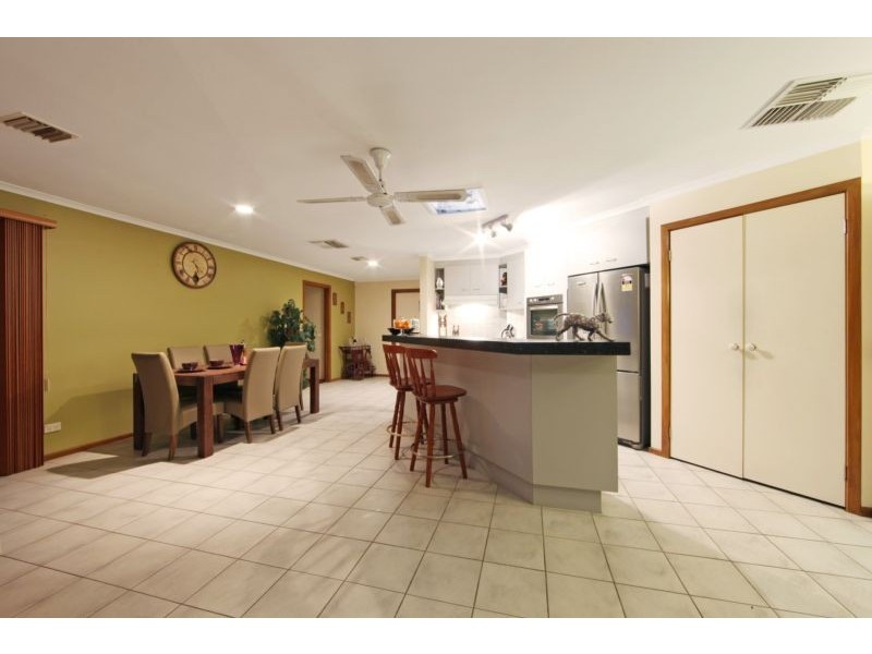 7 Brogden Court, Rowville VIC 3178