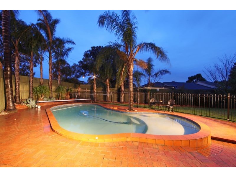 7 Brogden Court, Rowville VIC 3178