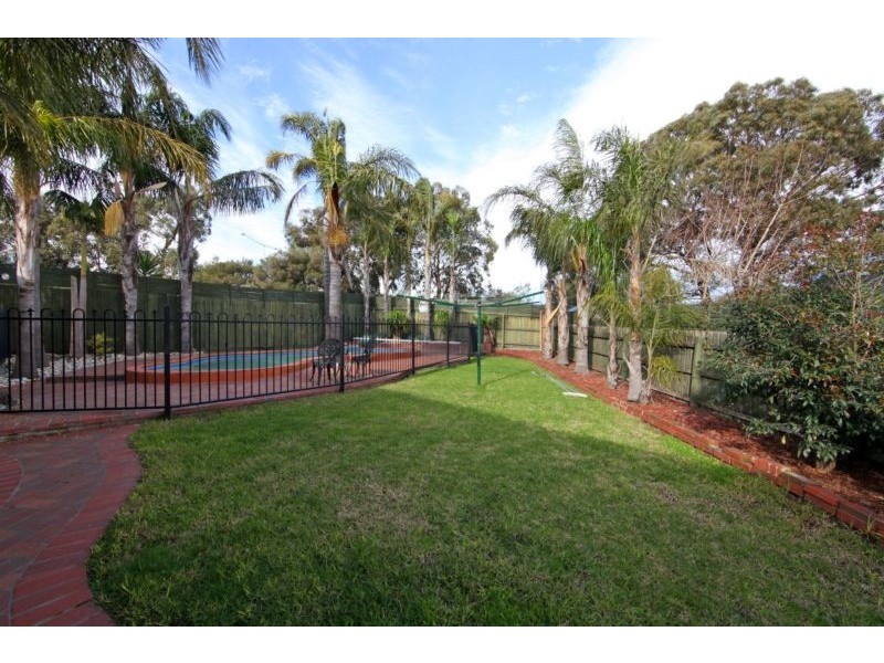 7 Brogden Court, Rowville VIC 3178