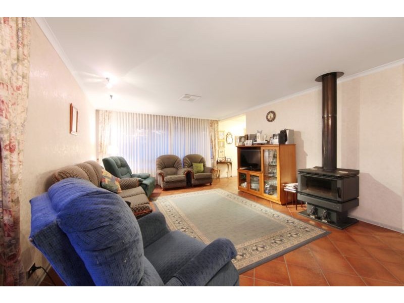 31 Balladonia Road, Rowville VIC 3178