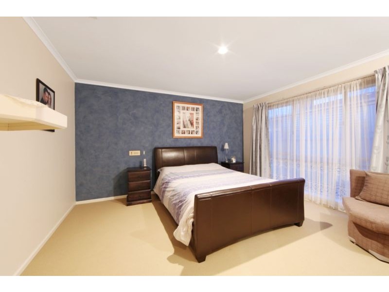 36 Clondara Drive, Rowville VIC 3178