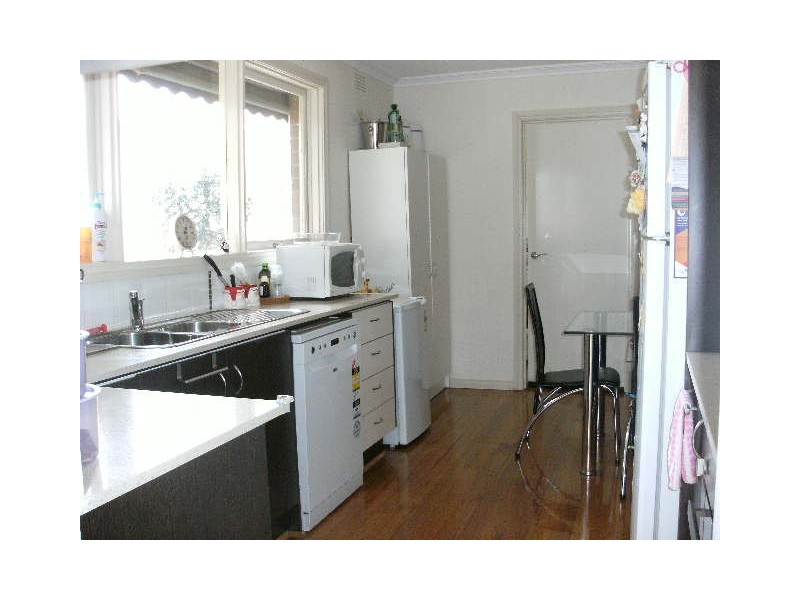 1/6 Renwick Road, Ferntree Gully VIC 3156