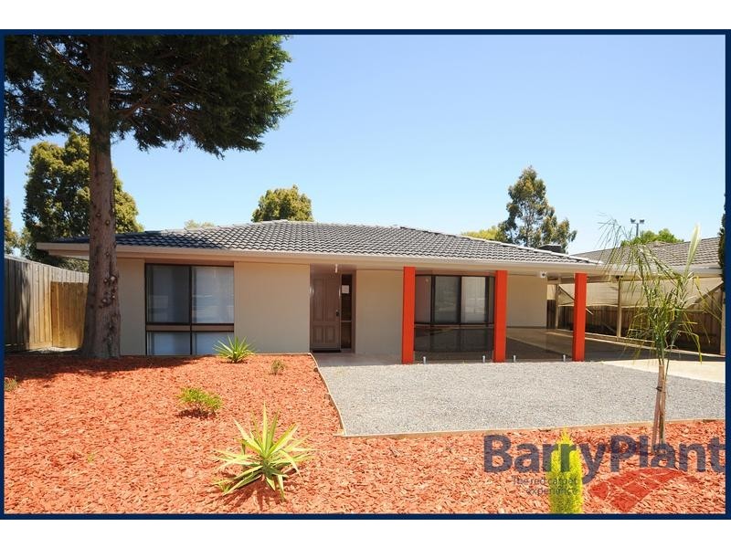 7 Metcalf Crescent, Rowville VIC 3178