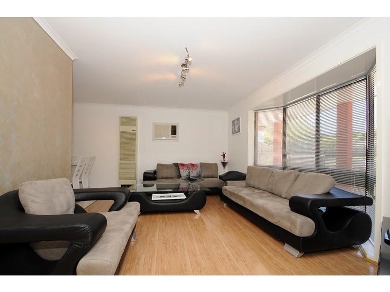 7 Metcalf Crescent, Rowville VIC 3178