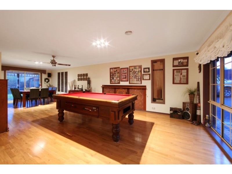 16 Parkview Terrace, Lysterfield South VIC 3156