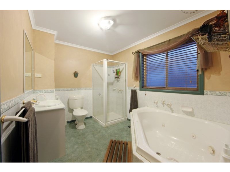 16 Parkview Terrace, Lysterfield South VIC 3156