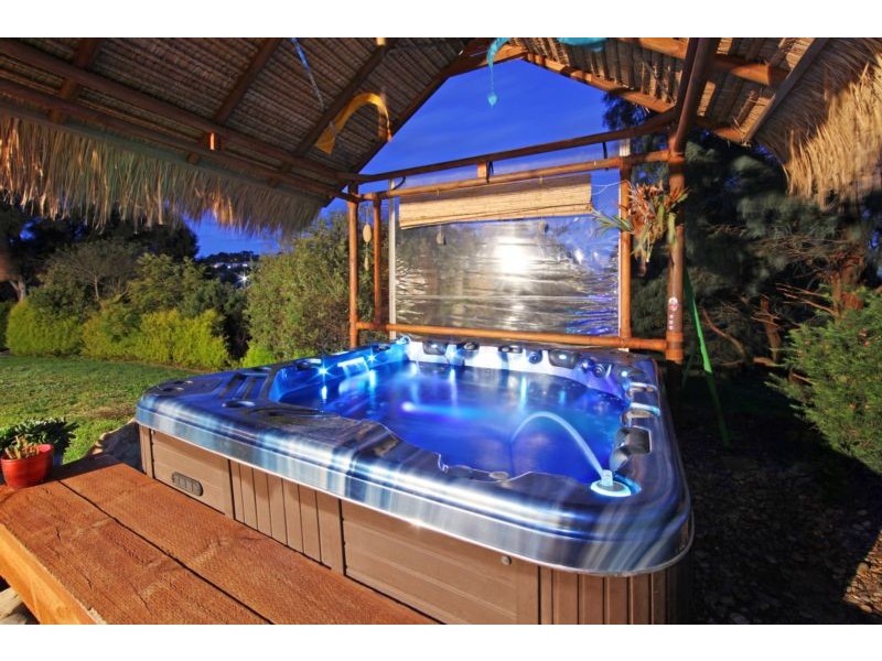 16 Parkview Terrace, Lysterfield South VIC 3156