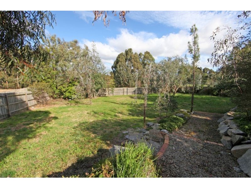 16 Parkview Terrace, Lysterfield South VIC 3156