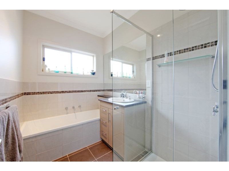 2/1848 Ferntree Gully Road, Ferntree Gully VIC 3156