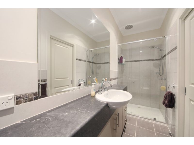 2/1848 Ferntree Gully Road, Ferntree Gully VIC 3156