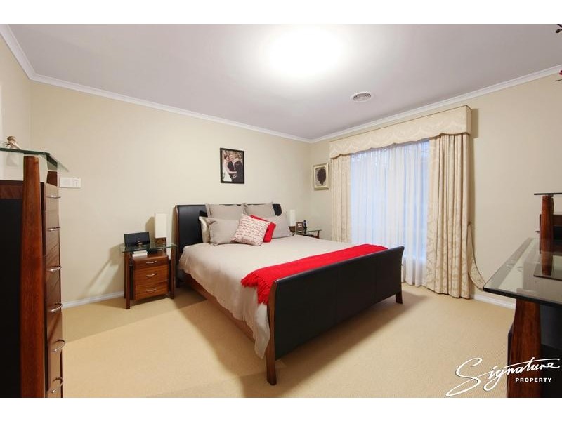 19 Lexington Close, Rowville VIC 3178