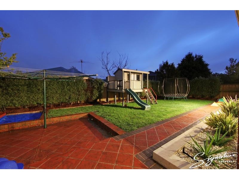 19 Lexington Close, Rowville VIC 3178