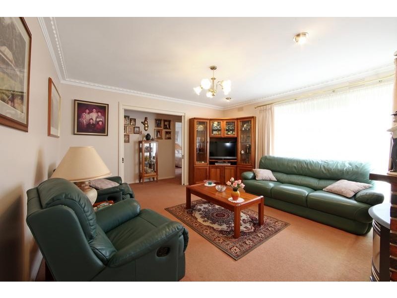 25 Glenfern Road, Ferntree Gully VIC 3156