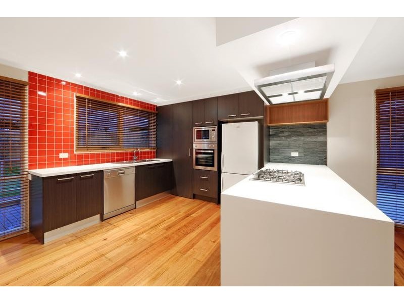 6 Doyle Place, Endeavour Hills VIC 3802