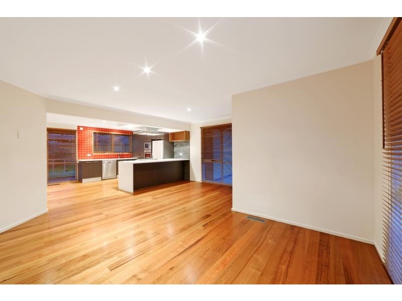 6 Doyle Place, Endeavour Hills VIC 3802