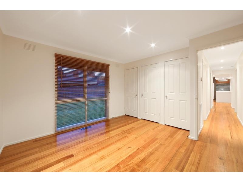 6 Doyle Place, Endeavour Hills VIC 3802