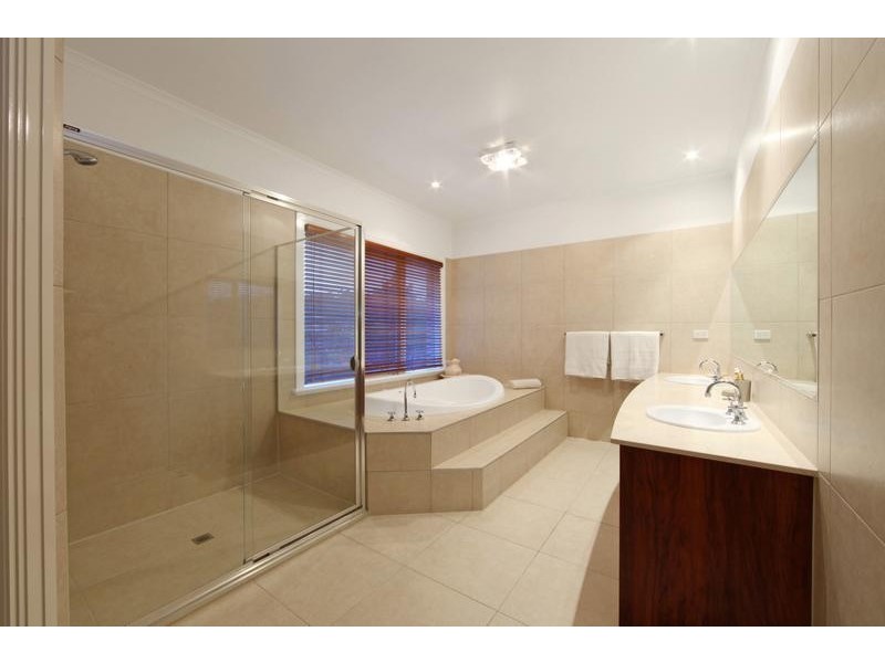 17 Perceval Court, Lysterfield VIC 3156