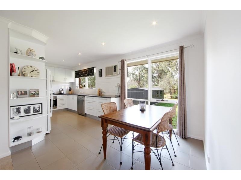 73 Sullivan Avenue, Lysterfield VIC 3156