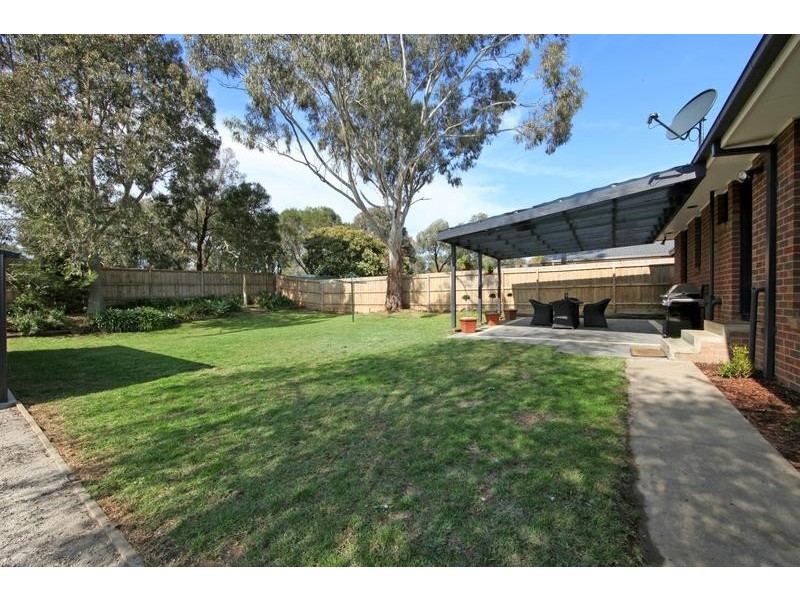 73 Sullivan Avenue, Lysterfield VIC 3156