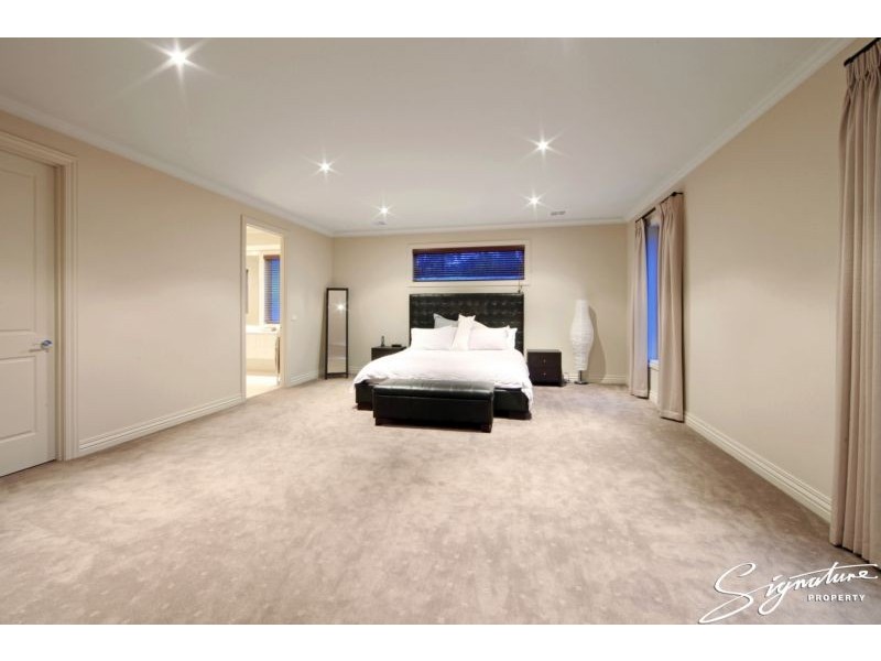 14 Straughan Close, Lysterfield VIC 3156