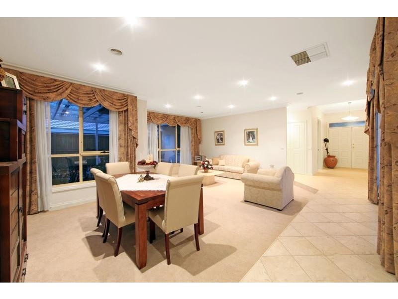 1 Tali Karng Close, Rowville VIC 3178