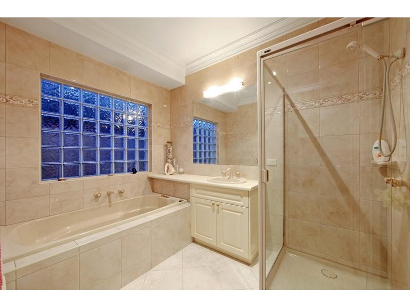 1 Tali Karng Close, Rowville VIC 3178