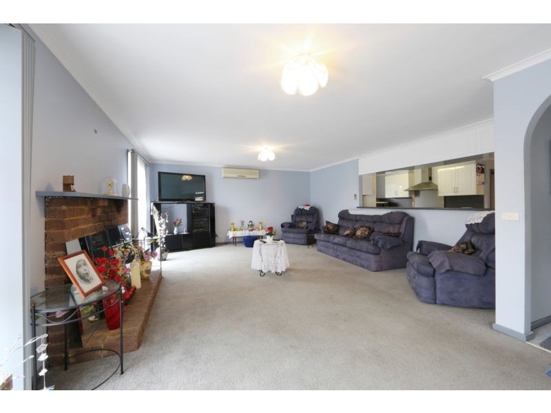 54 Lakeview Avenue, Rowville VIC 3178