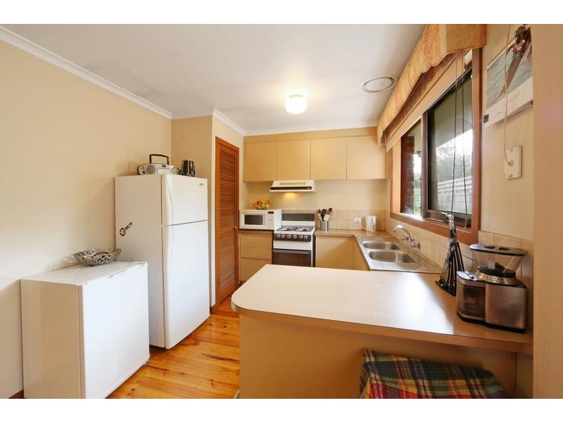 8 Seebeck Road, Rowville VIC 3178