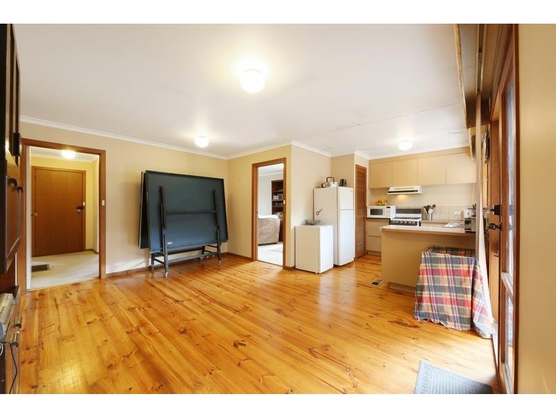 8 Seebeck Road, Rowville VIC 3178