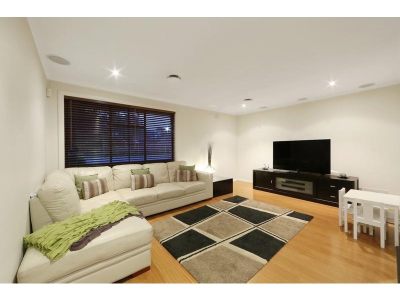 3 Blaxland Drive, Rowville VIC 3178